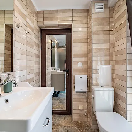 Historic Place With Paid Parking Appartement Varna
